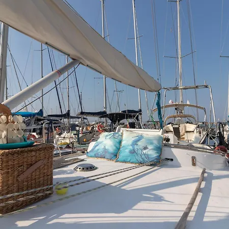 Hotel na wodzie Quo Vadis Yacht Bisceglie